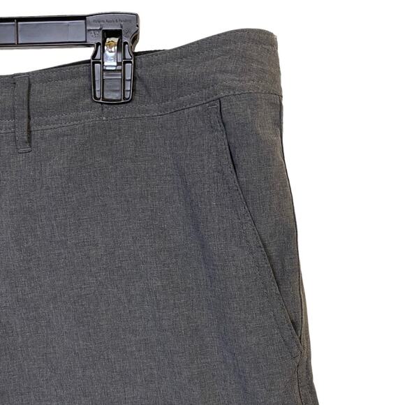 Elysian Dark Gray Flat Front Hybrid Shorts Size 40 - Picture 2 of 6